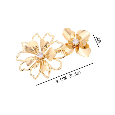 Fashionable Flower Metal Hair Clip with Various Sizes